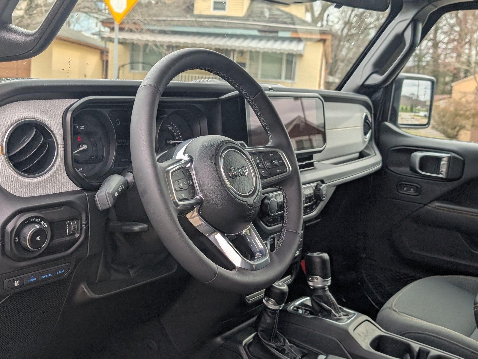 2025 Jeep Wrangler 4xe 20