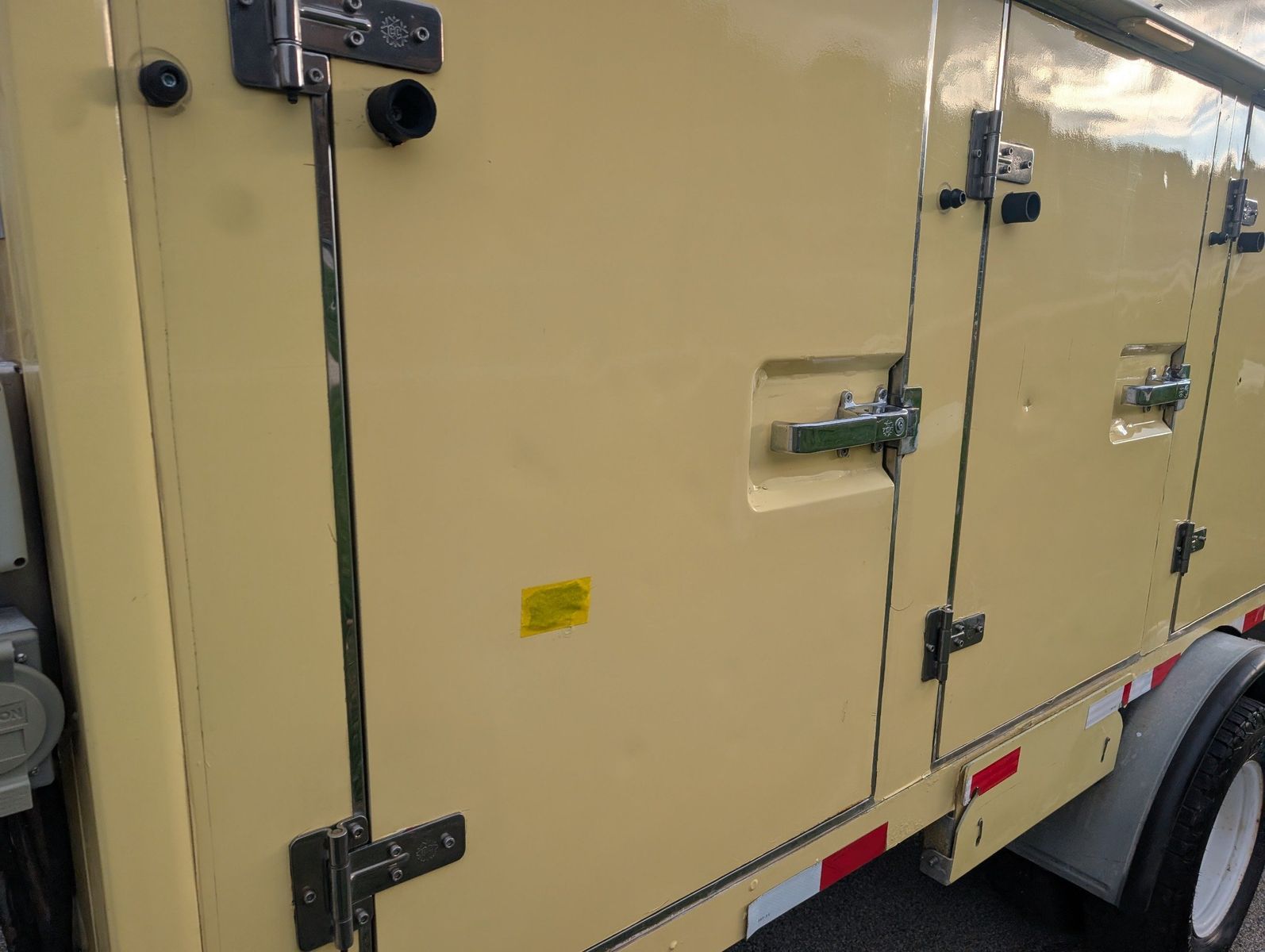 2019 Ford E-Series Chassis 105