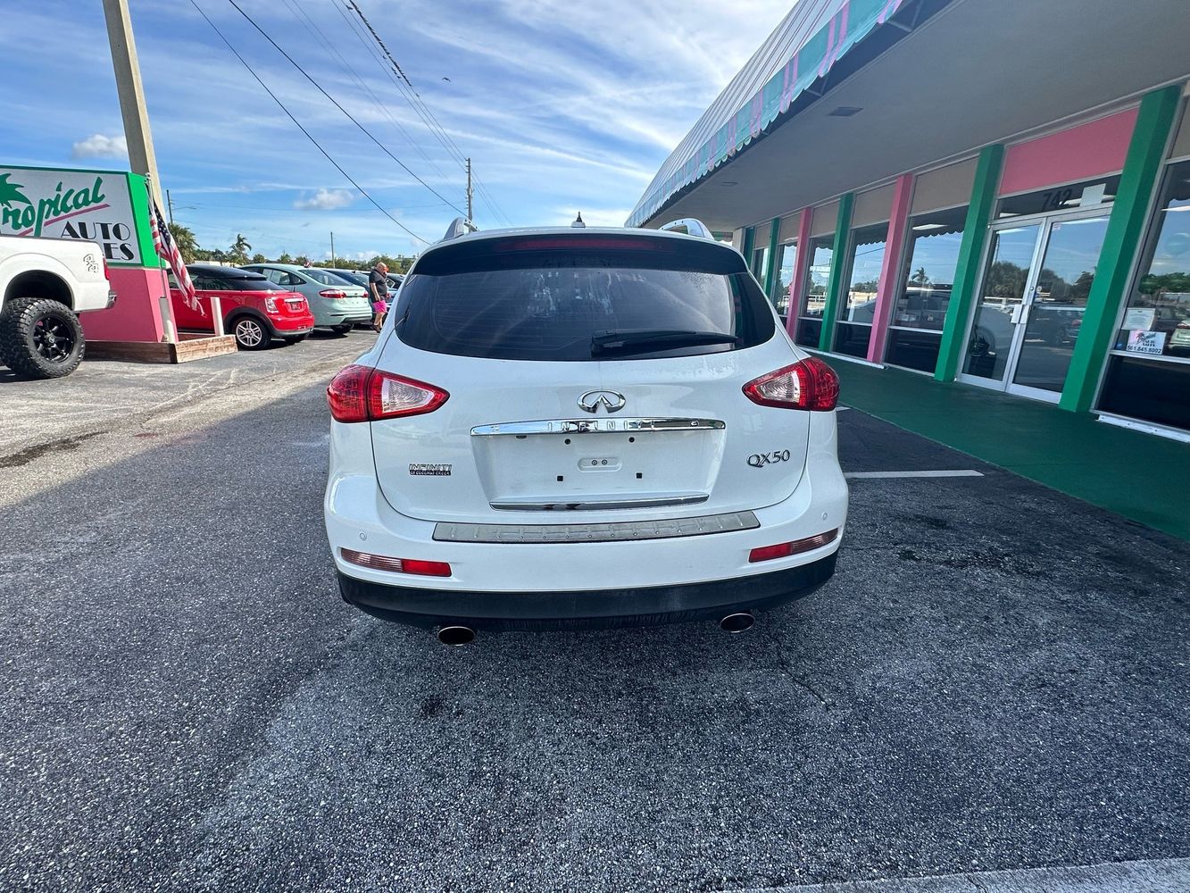 2014 INFINITI QX50 Tropical Auto Sales