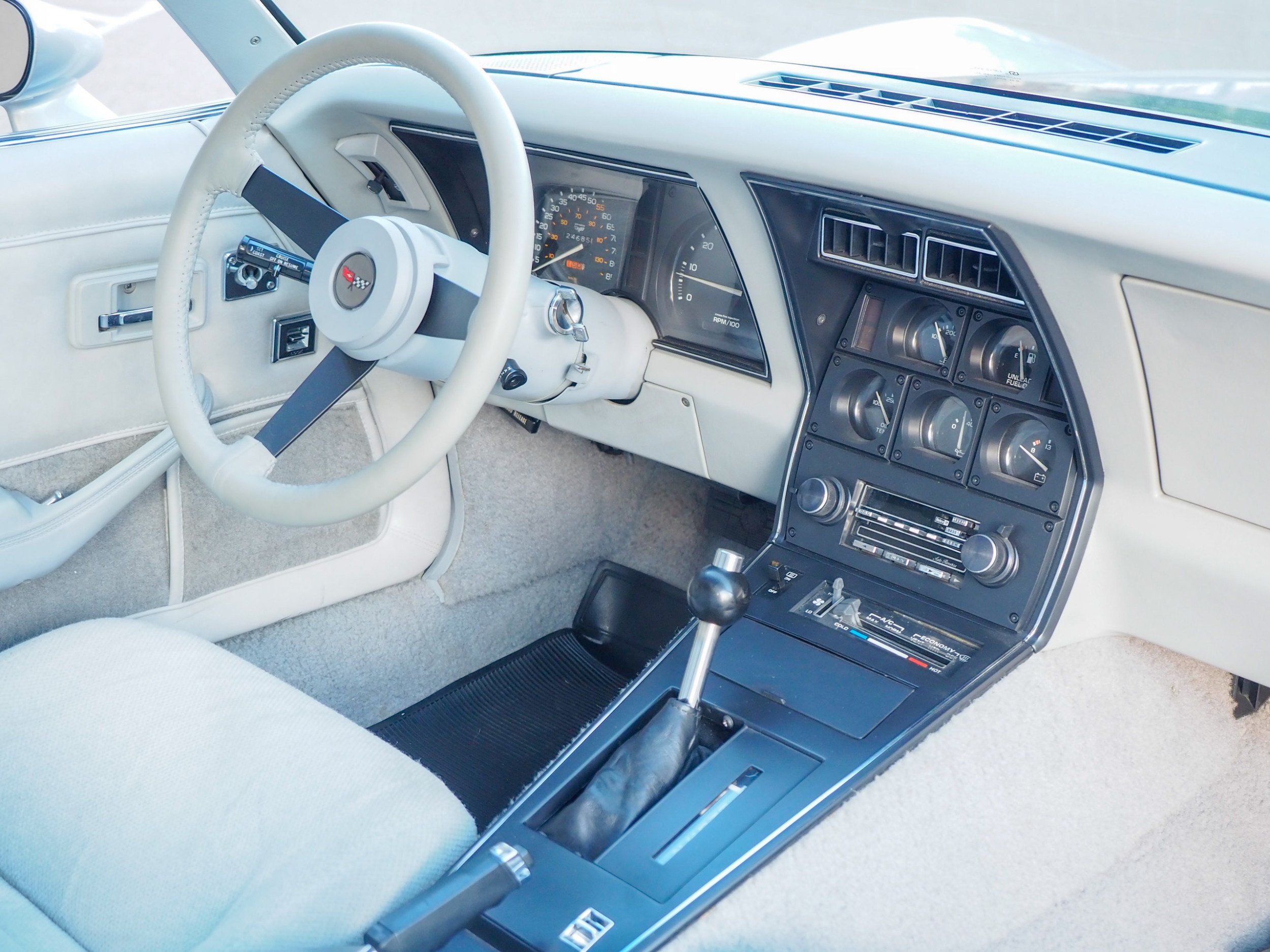 1982 Chevrolet Corvette Silver 
