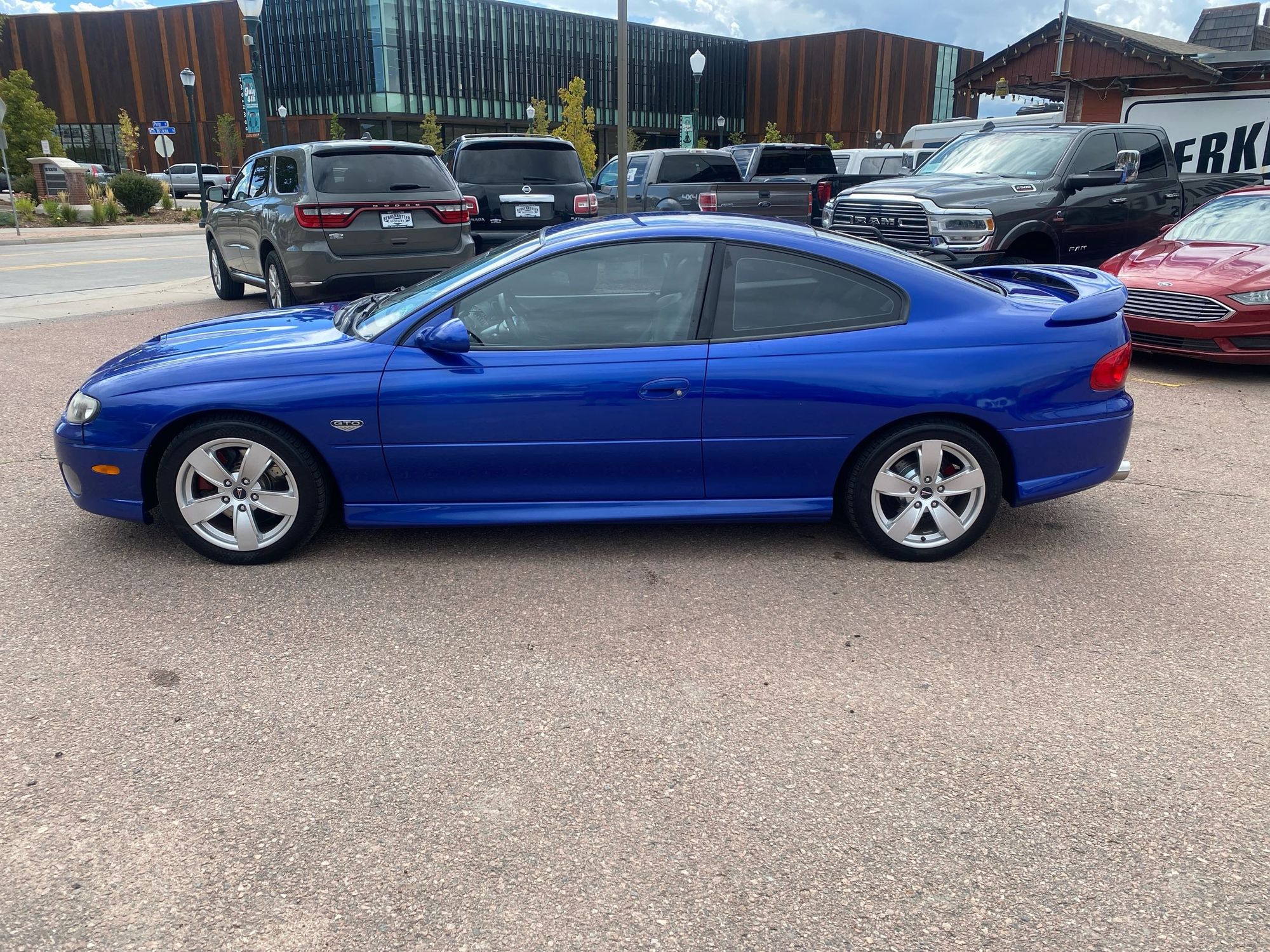 2005 Pontiac GTO photo 4