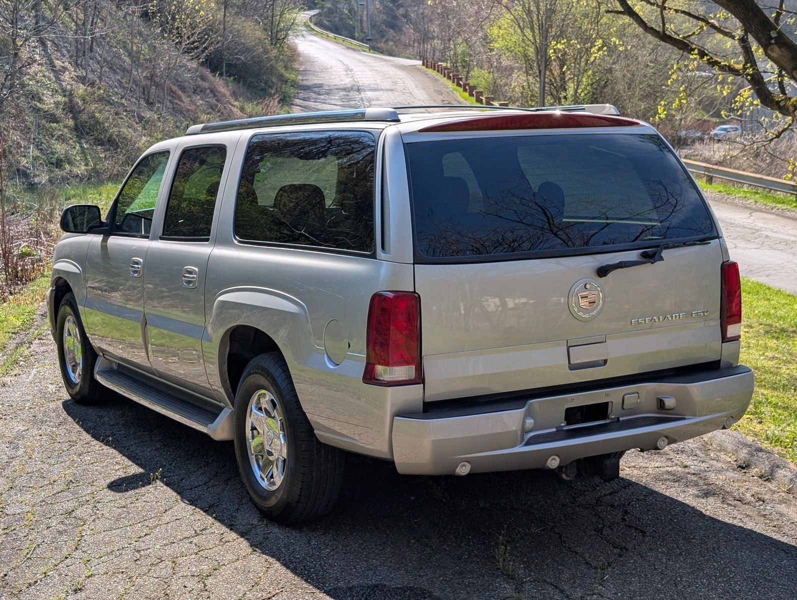 2004 Cadillac Escalade ESV 28