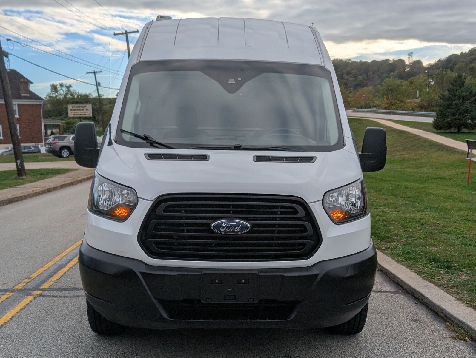 2019 Ford Transit-350 9