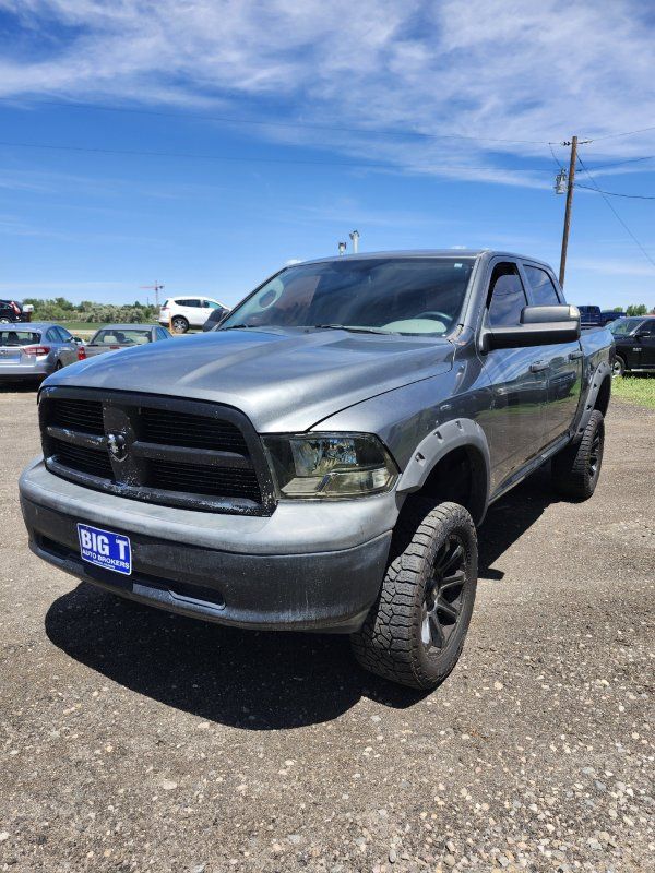 2012 RAM 1500 ST 4x4 Crew Cab's photo