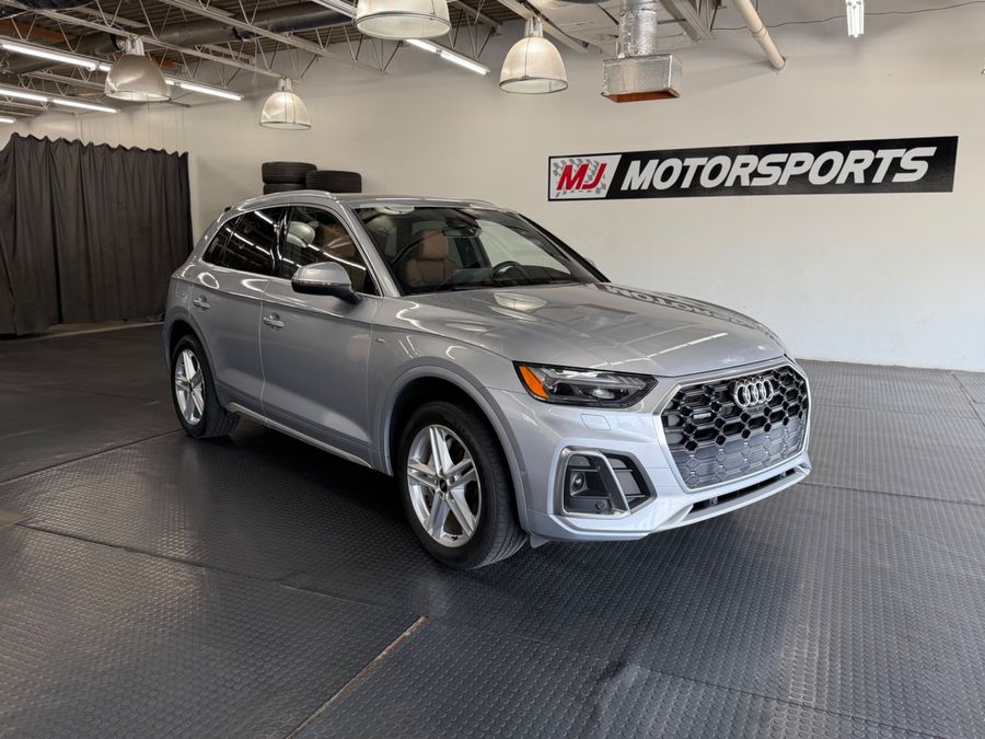 2021 Audi Q5 Prestige AWD photo