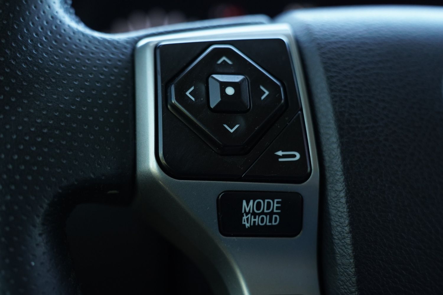 2015 Toyota 4Runner Limited photo 18