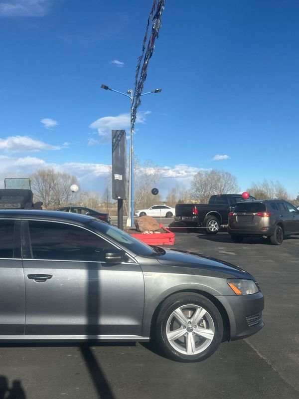 View vehicle photo 4