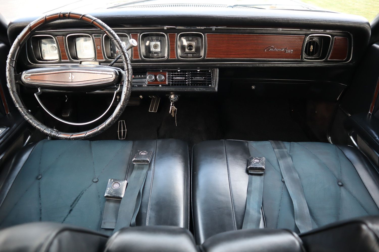 1969 LINCOLN MARK 3 | Victory Motors of Colorado