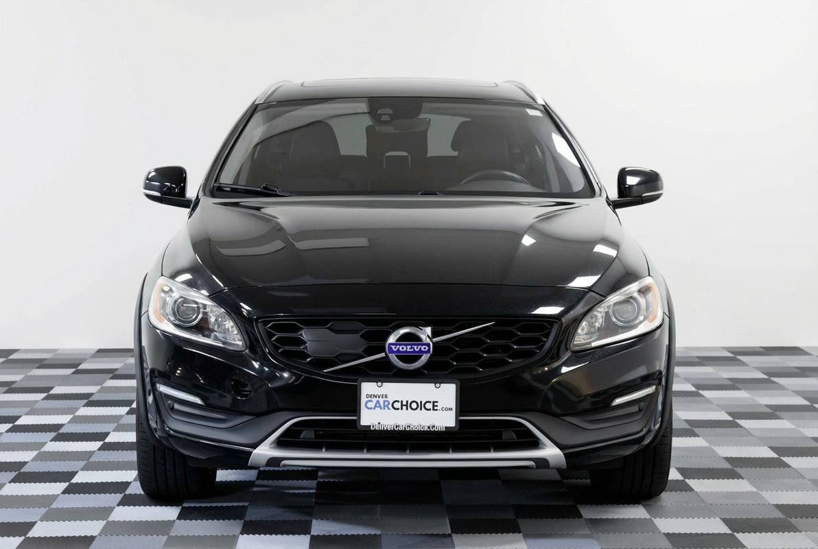 2018 Volvo V60 Cross Country T5