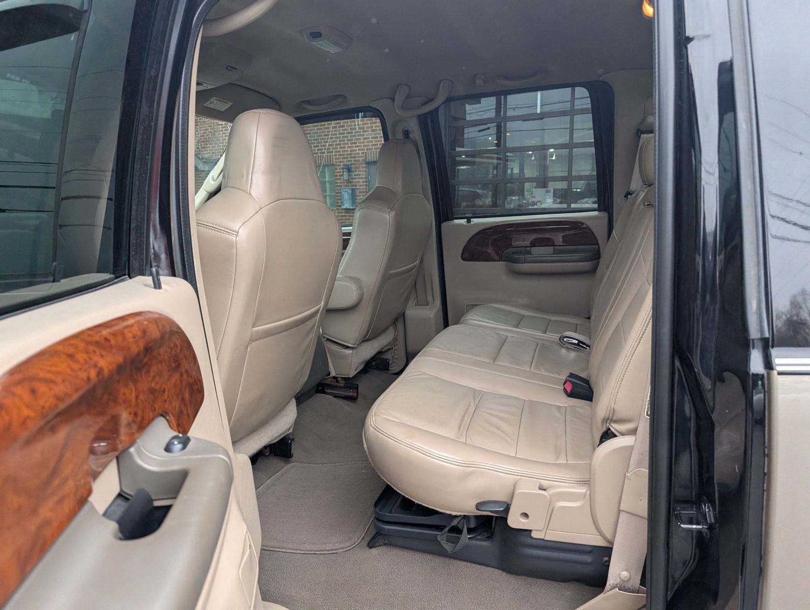 2004 Ford F-350 Super Duty 169