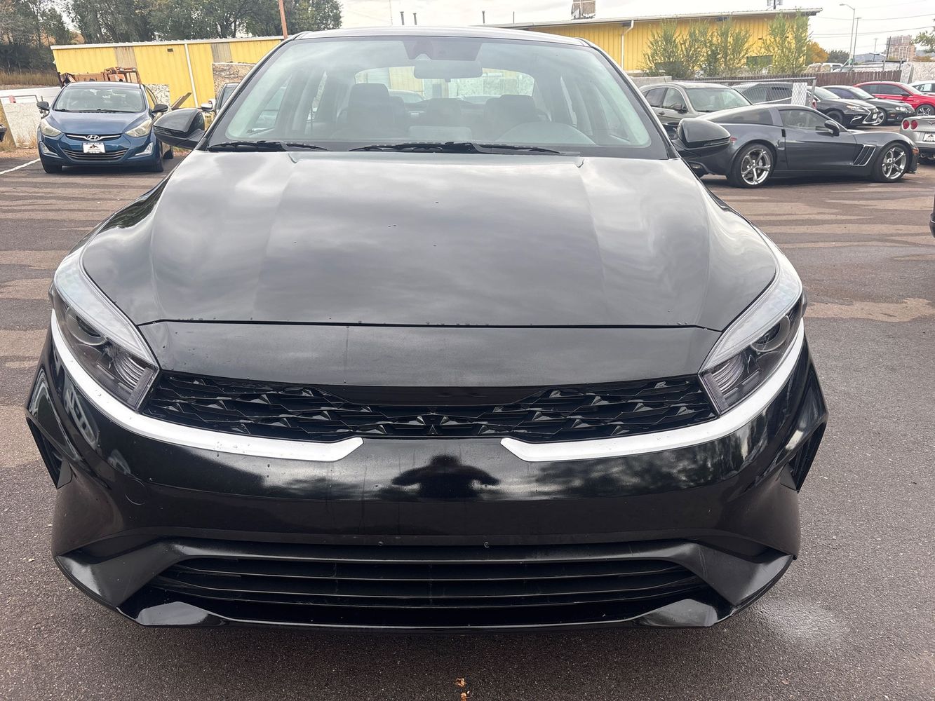 2024 Kia Forte LXS photo 2