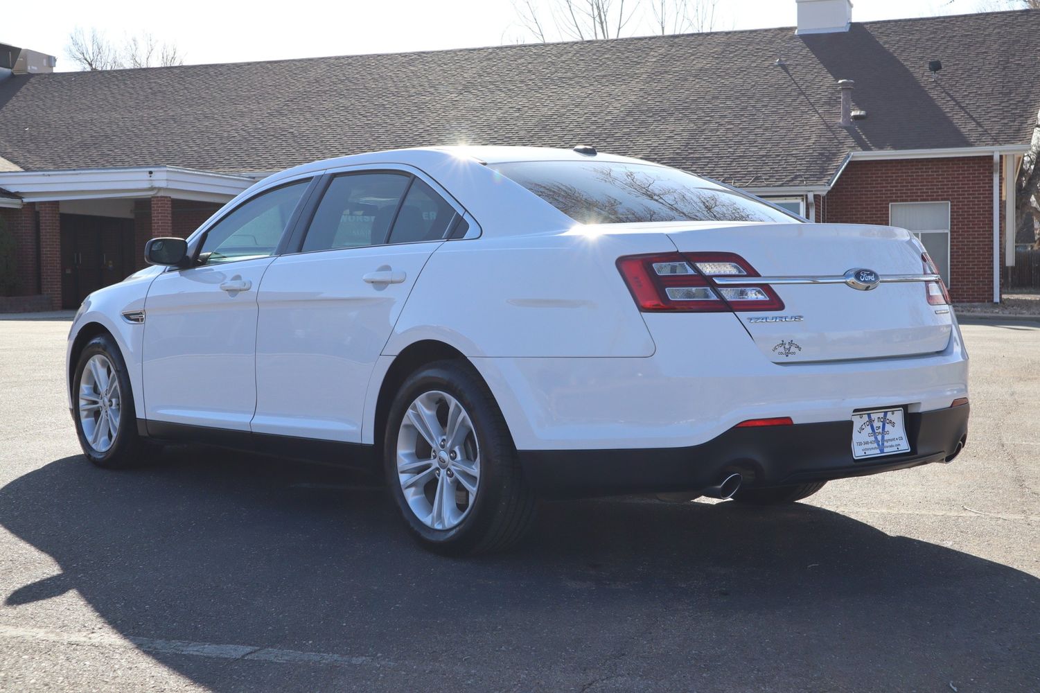 2015 Ford Taurus Se 