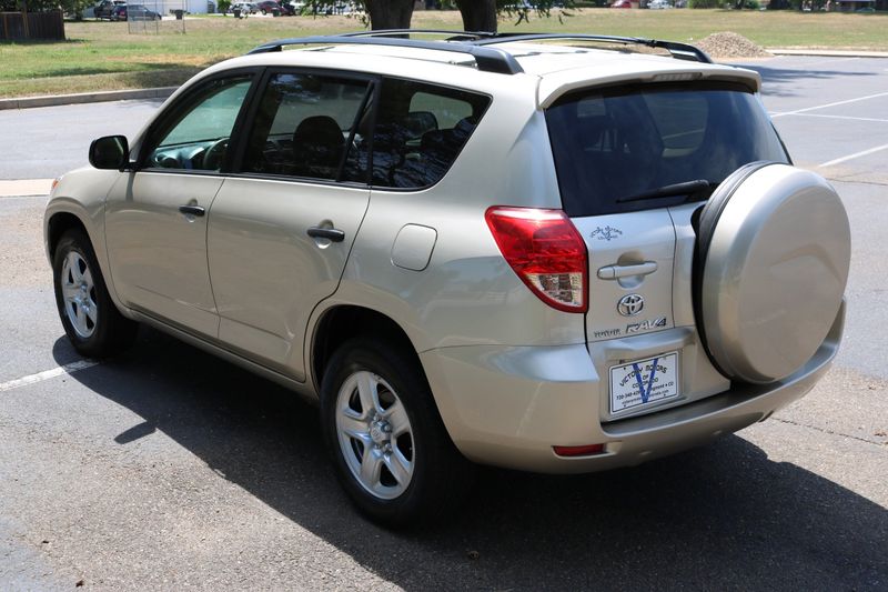 2006 Toyota RAV4 Photos