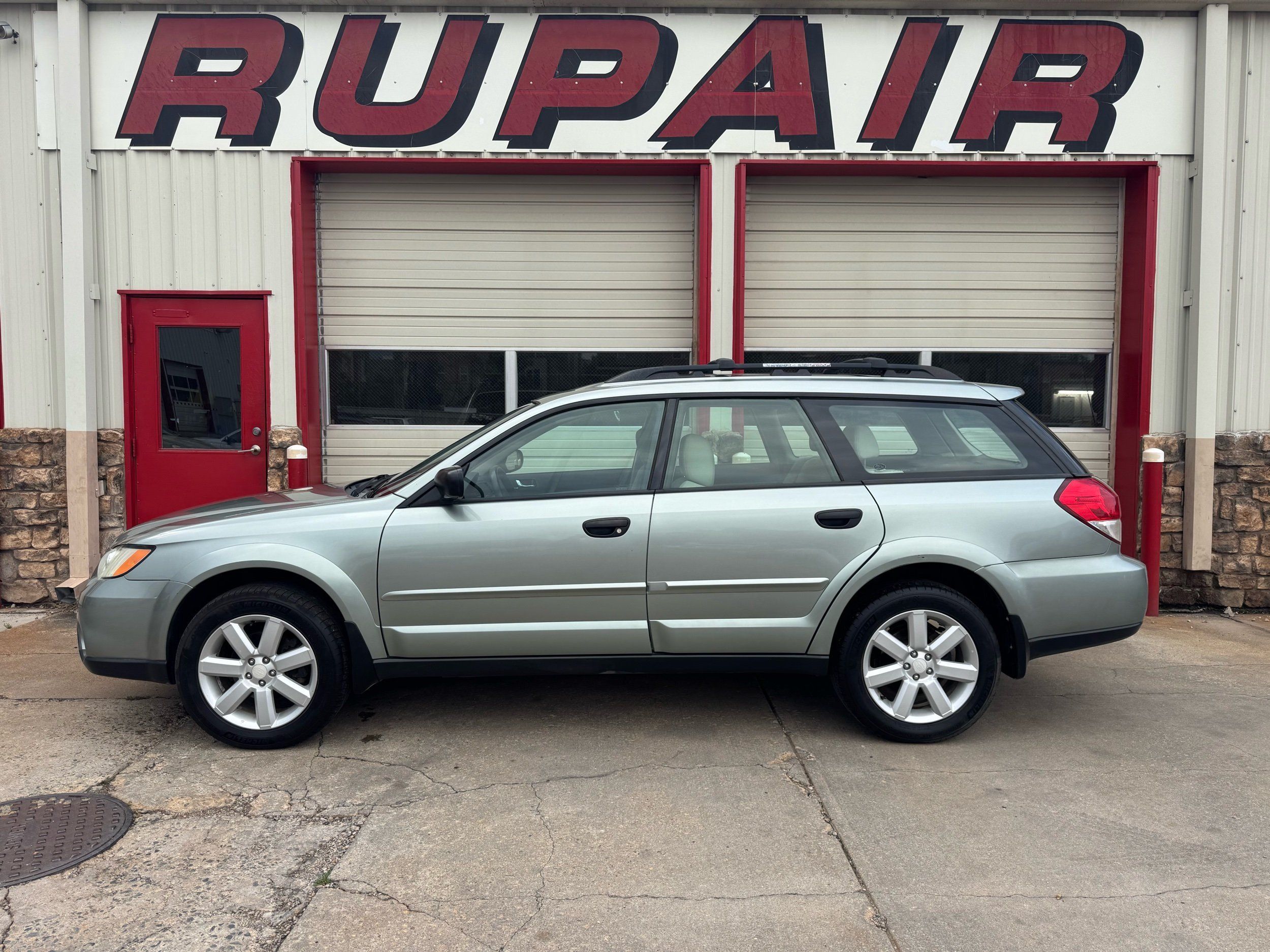 2009 Subaru Outback 2.5i Auto Pzev's photo