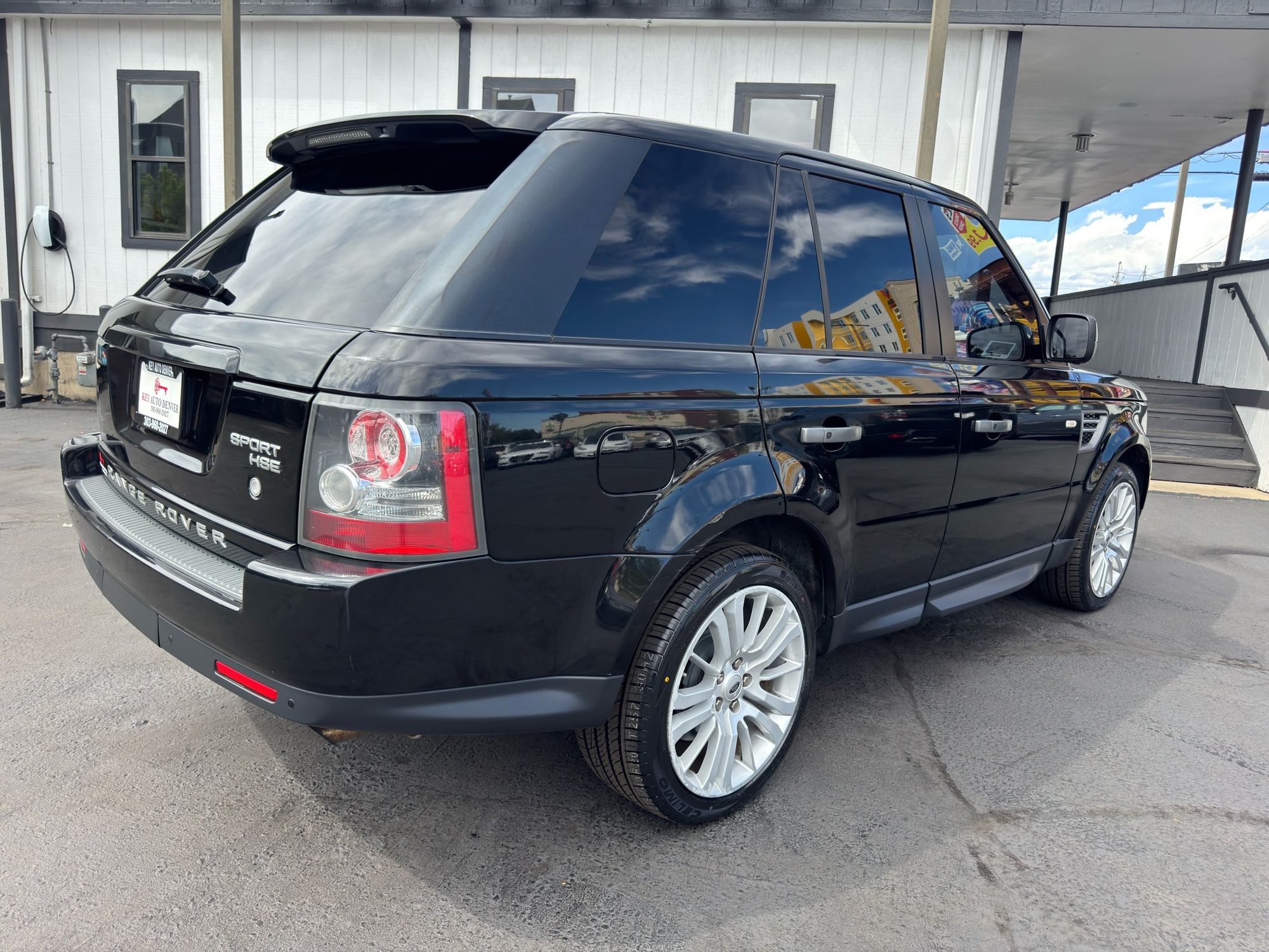 2010 Land Rover Range Rover Sport HSE photo 8