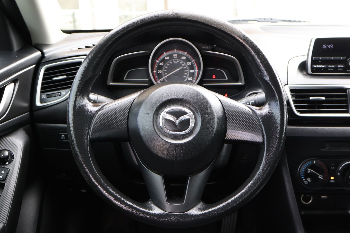 2015 Mazda Mazda3 i SV | Victory Motors of Colorado