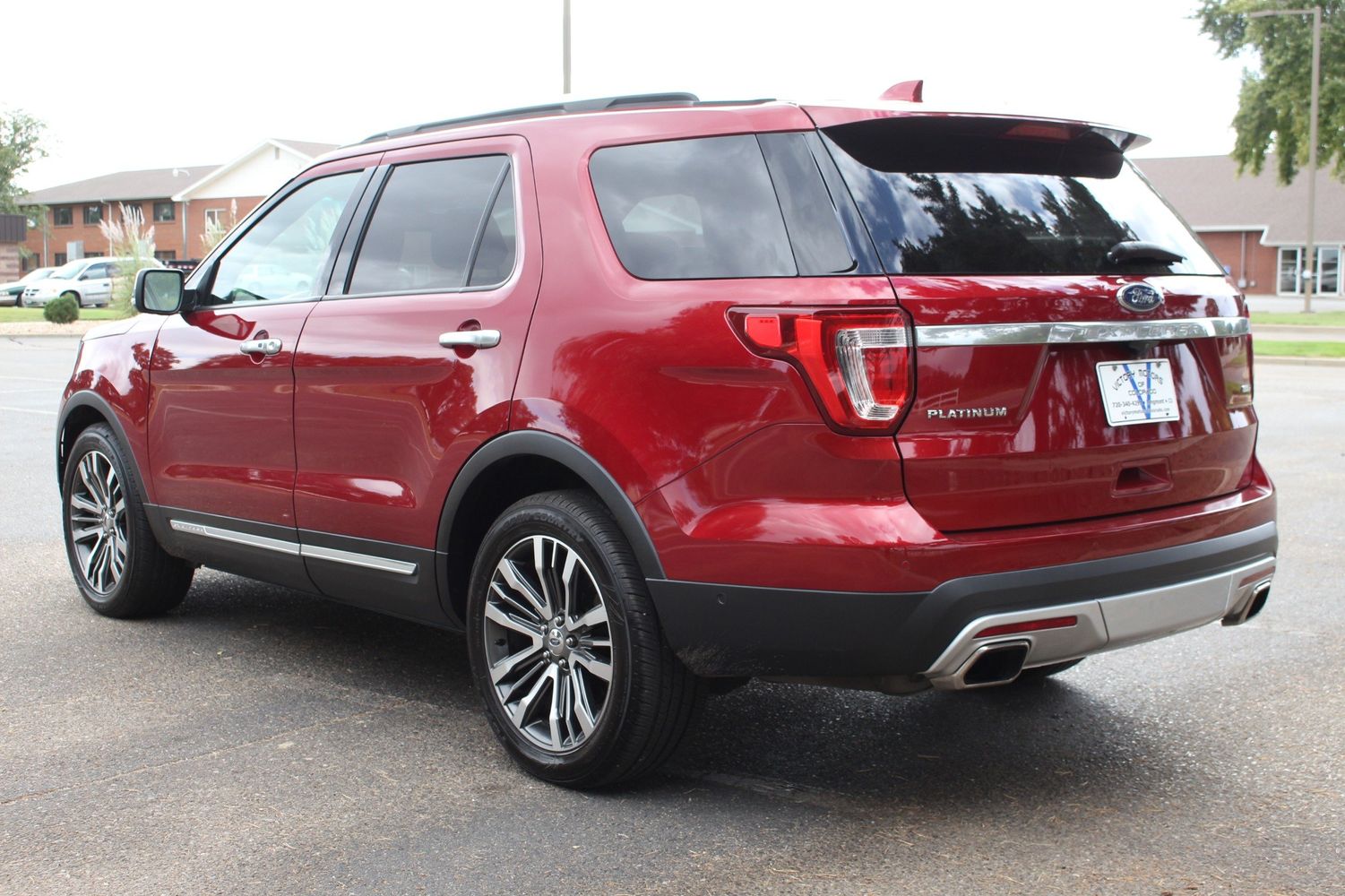 2017 Ford Explorer Platinum | Victory Motors of Colorado