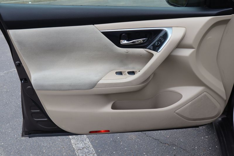 2014 Nissan Altima 2.5 S | Victory Motors of Colorado