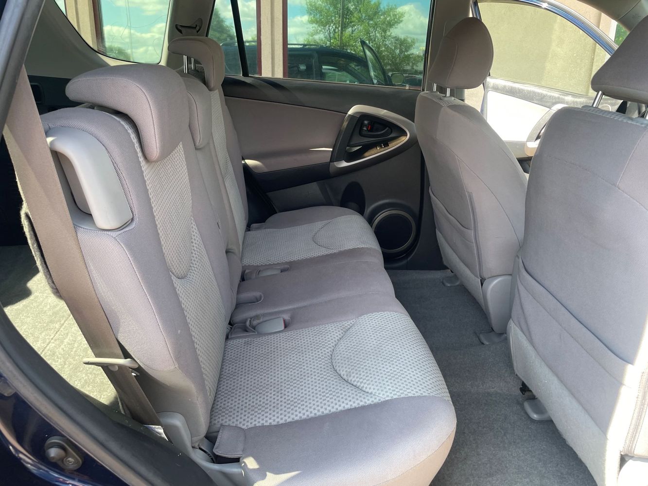 2007 Toyota RAV4 photo 8