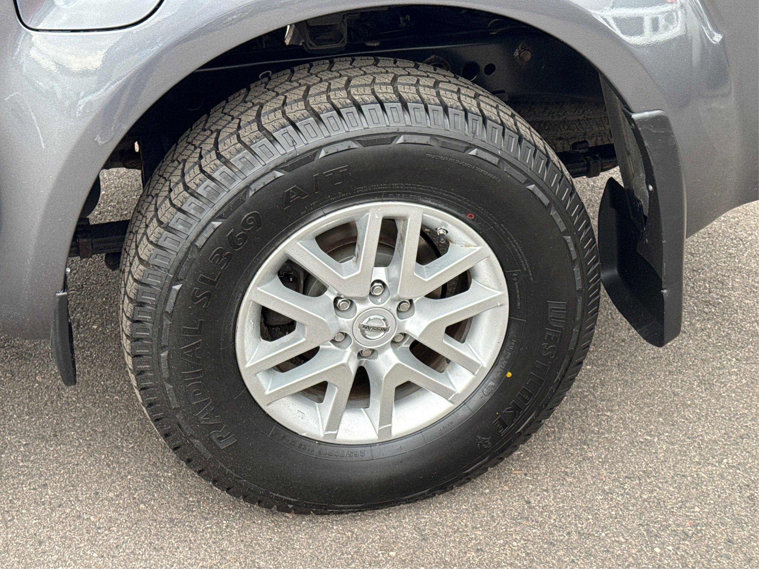 2019 Nissan Frontier SV photo 21