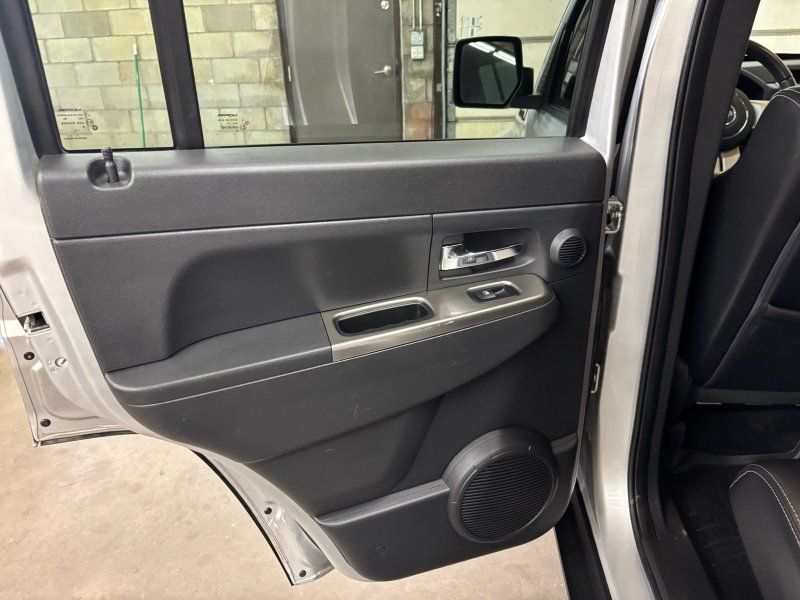 2012 Jeep Liberty Limited Jet Edition - Photo 18