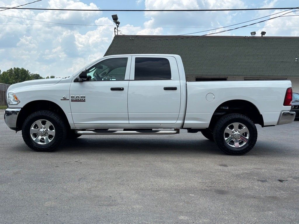 2017 Ram 2500 ST Tradesman photo 9