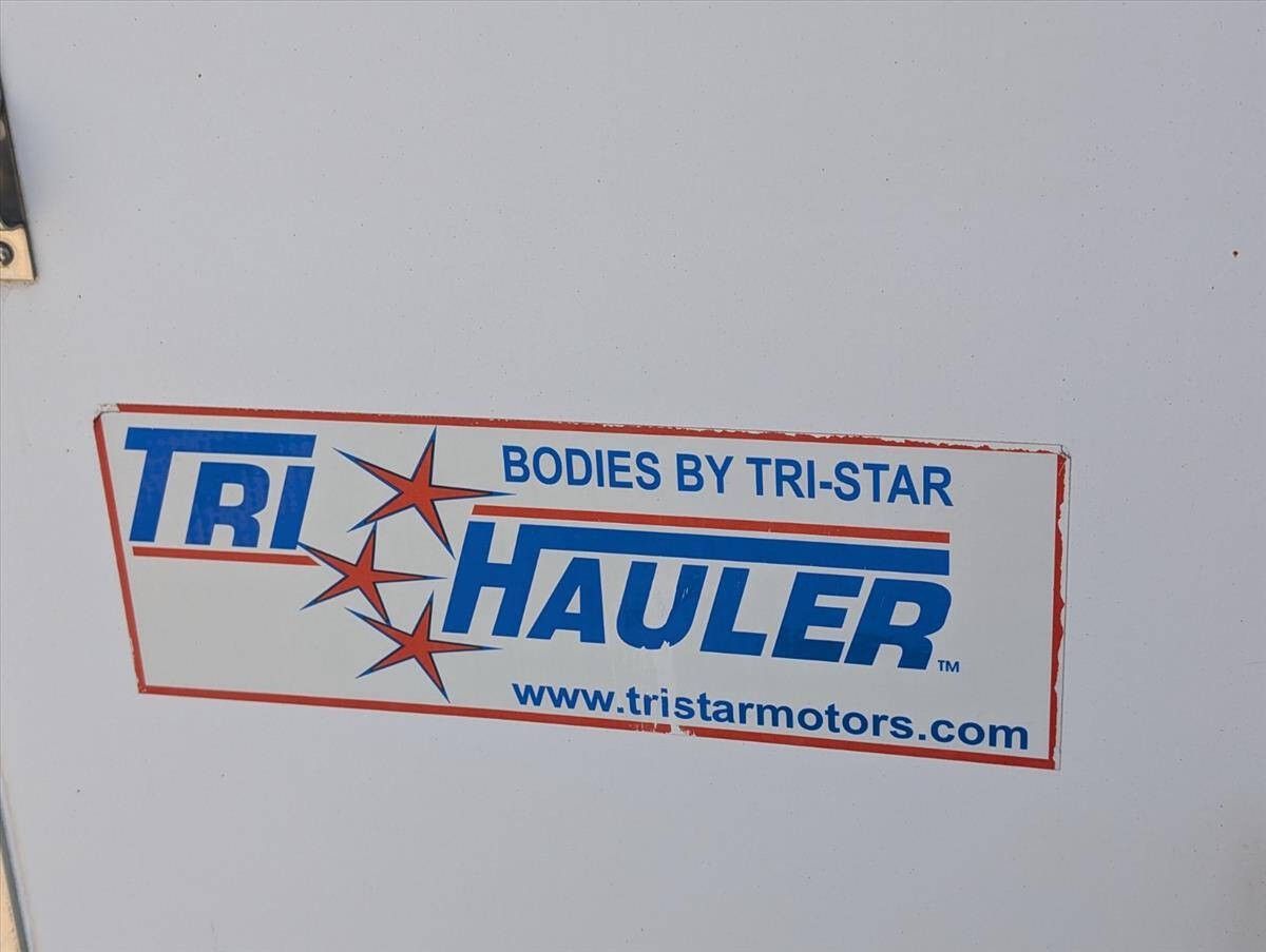 2014 Ford E-Series 49