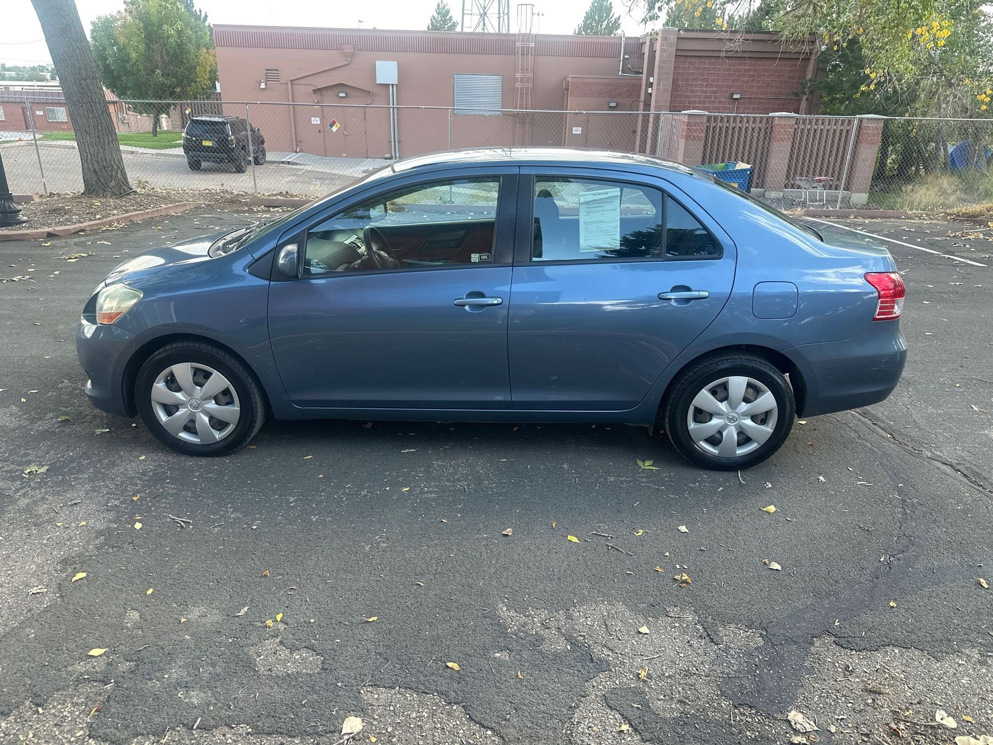 2008 Toyota Yaris Base photo 4