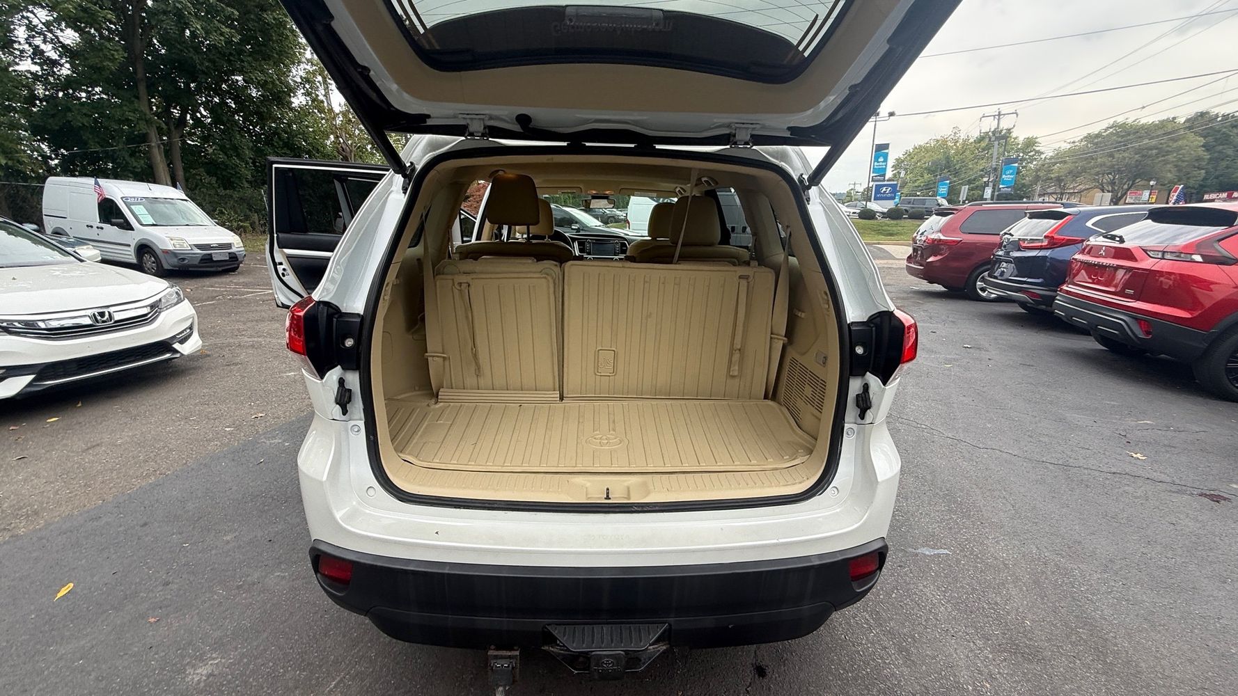 2019 Toyota Highlander SE XLE photo 11