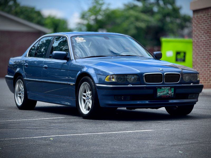 2001 BMW 7 Series 740i's photo