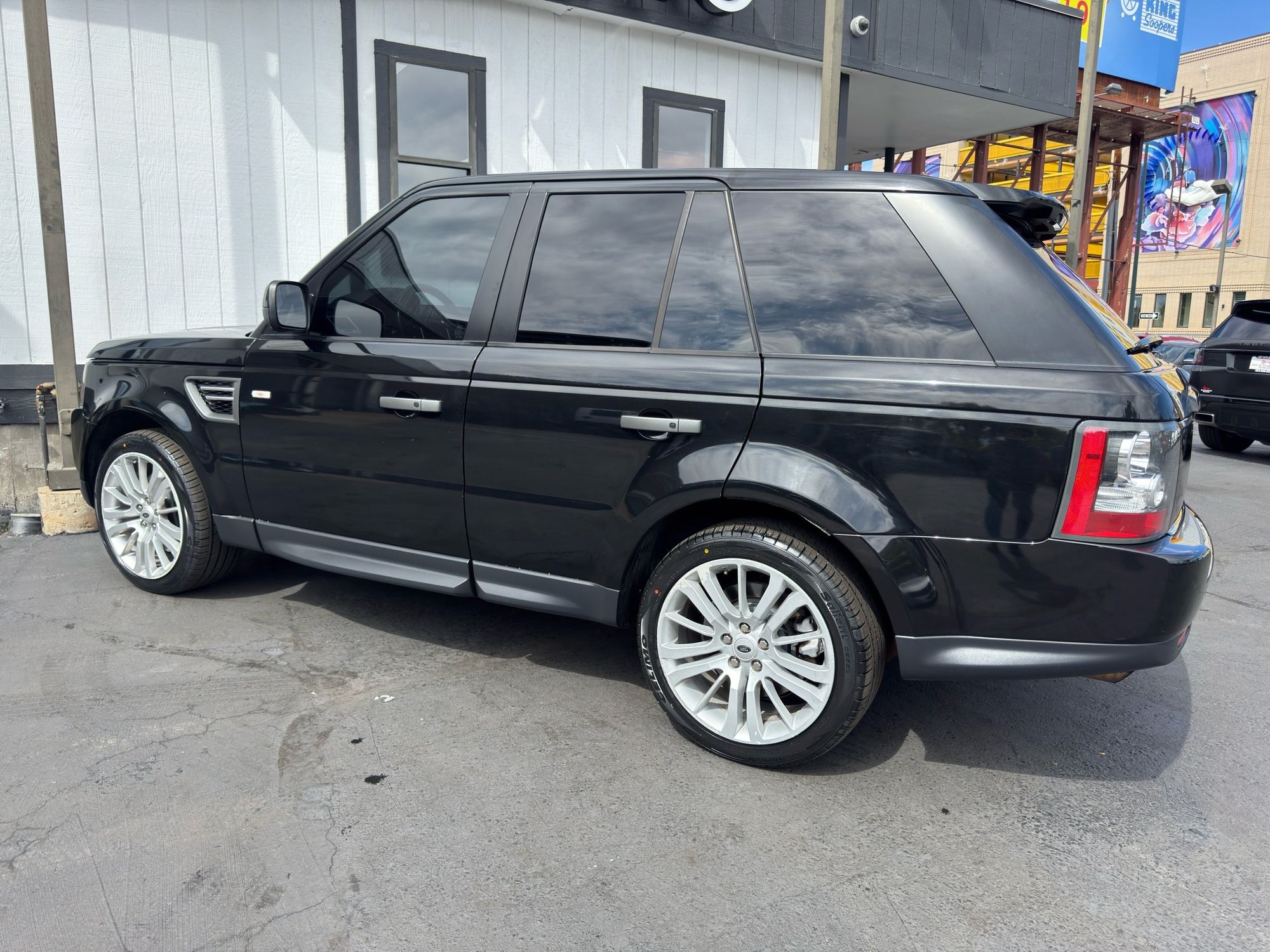 2010 Land Rover Range Rover Sport HSE photo 6