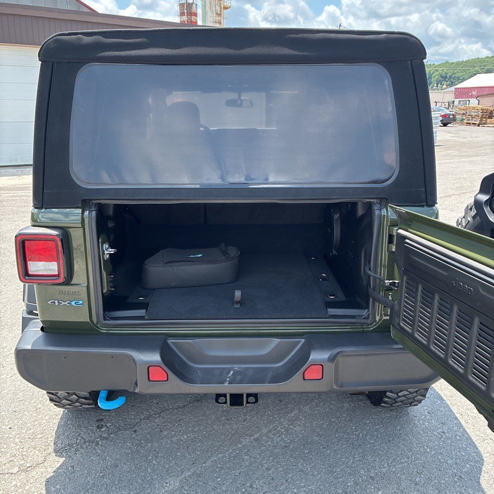 2023 Jeep Wrangler 4xe 10