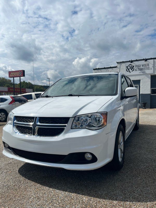 2019 Dodge Grand Caravan SXT photo 2