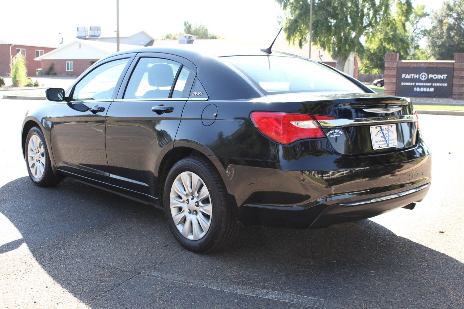 2014 Chrysler 200 LX | Victory Motors of Colorado