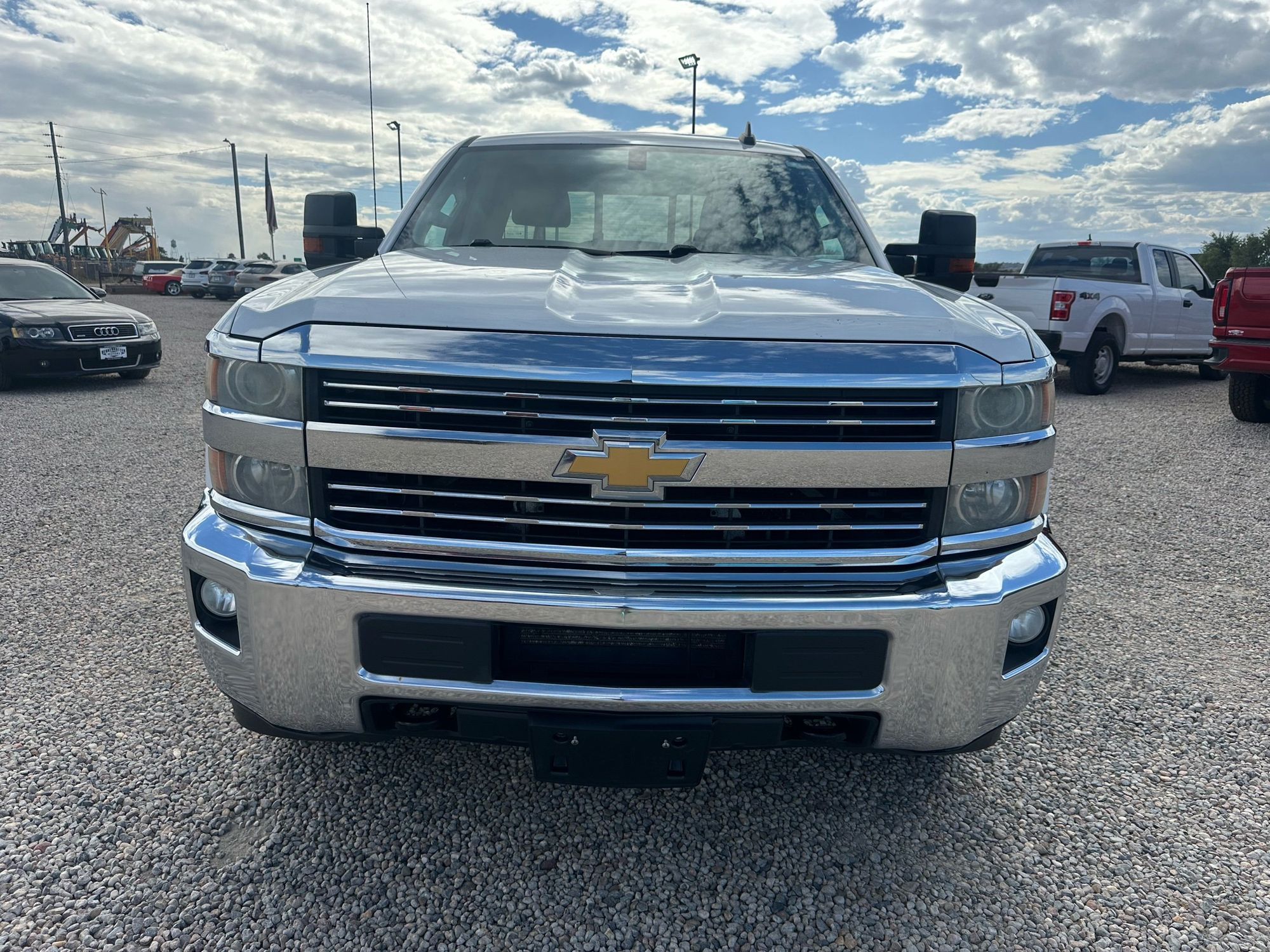 2015 Chevrolet Silverado 2500HD LT photo 3