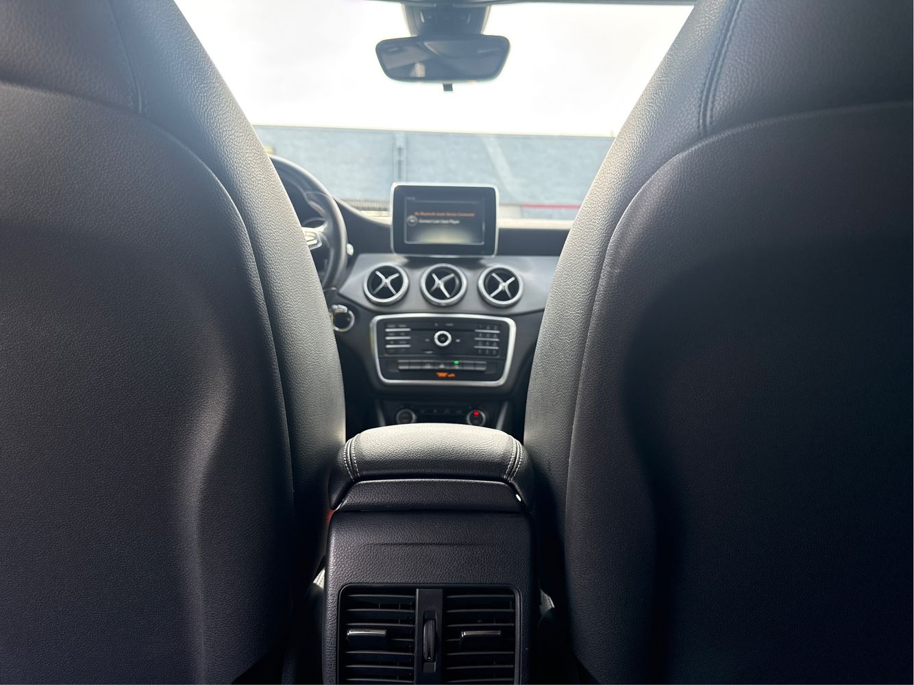2015 Mercedes Benz CLA 250 photo 33