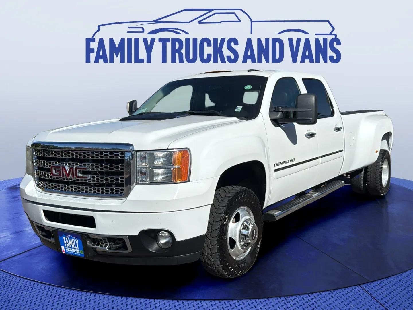 2014 GMC Sierra 4WD Crew Cab Long Box DRW's photo