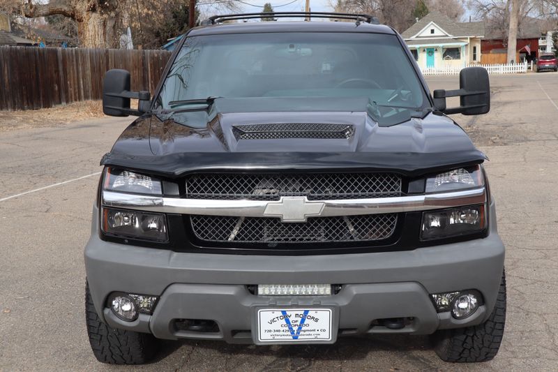 2002 Chevrolet Avalanche 2500 | Victory Motors of Colorado