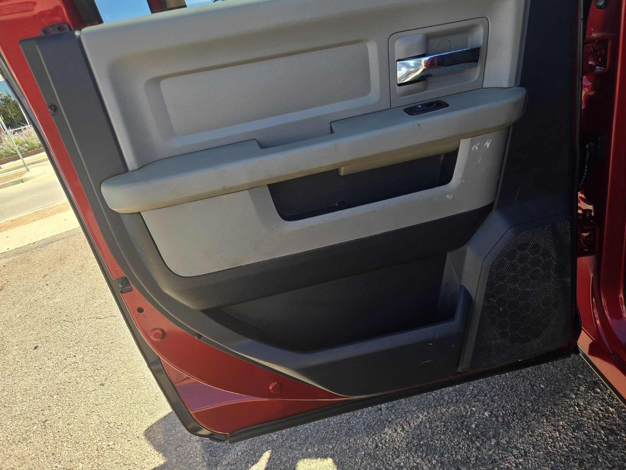2010 Dodge Ram SLT photo 15