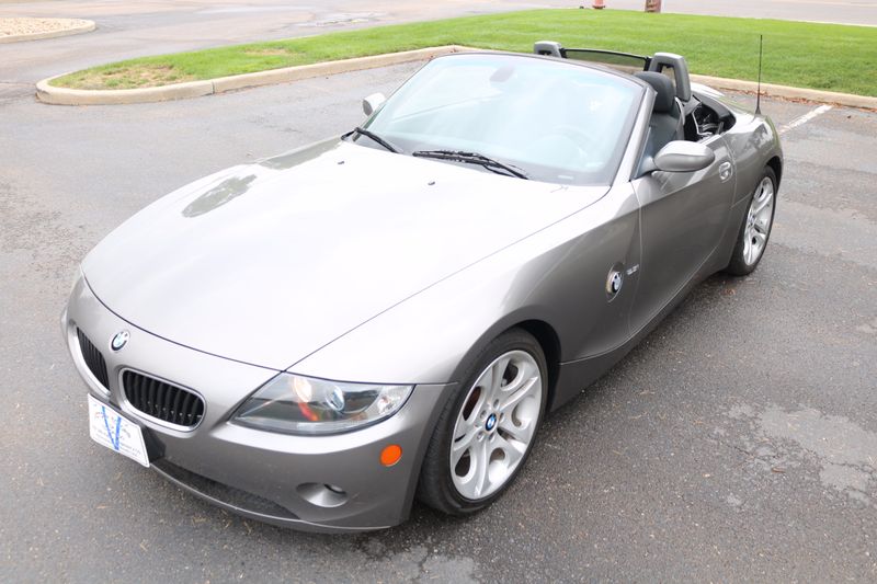 2005 BMW Z4 2.5i | Victory Motors of Colorado