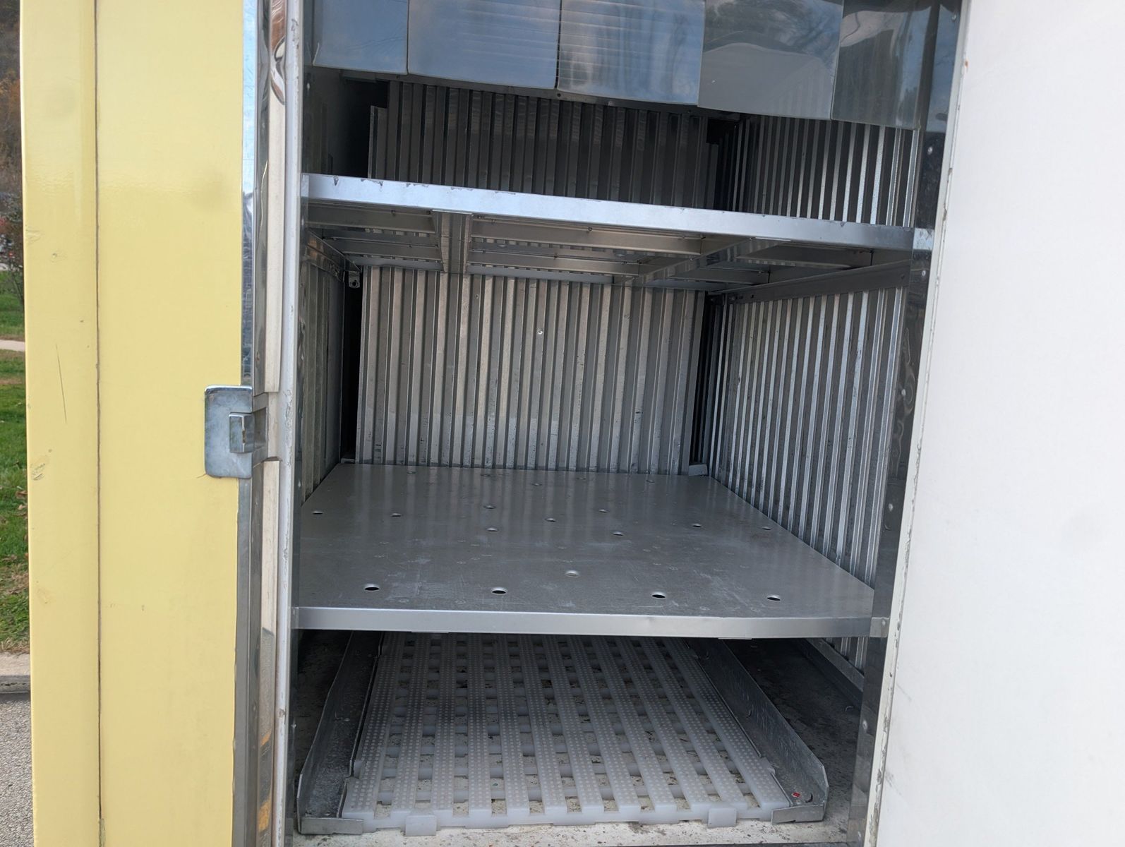 2019 Ford E-Series Chassis 79