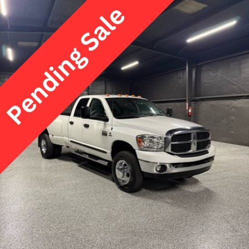 White 2007 Dodge RAM 3500 SLT Quad Cab LB DRW 4WD Pickup Truck Four-Wheel Drive 6-Speed Manual