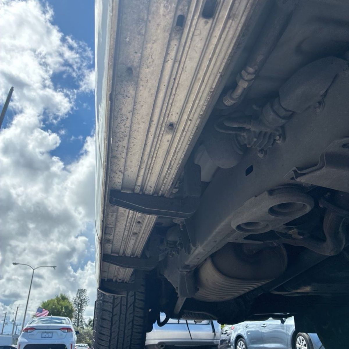 2000 Lexus LX 470 14