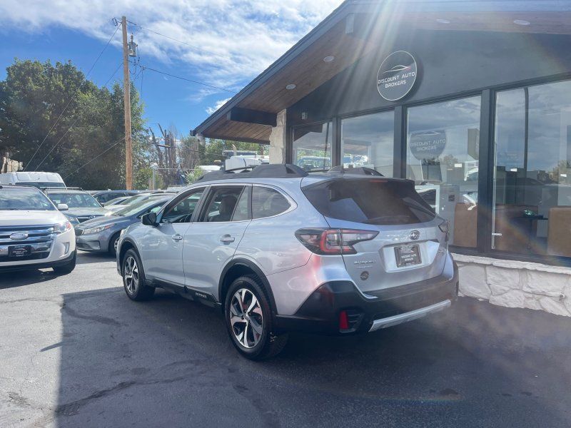 2020 Subaru Outback Limited photo 4