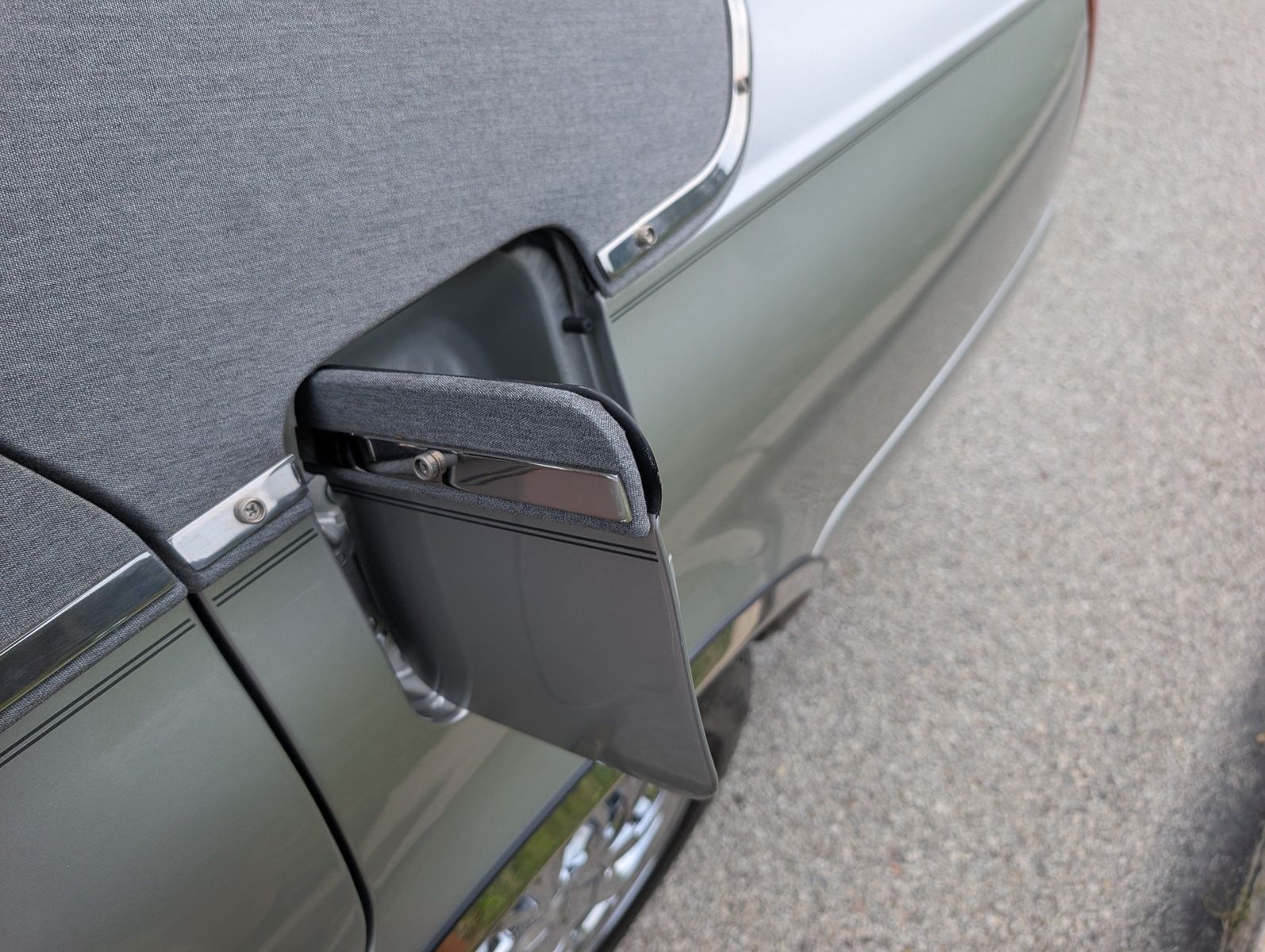 2005 Cadillac DeVille 107