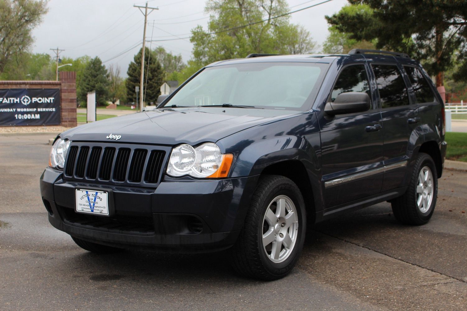 2010 Jeep Grand Cherokee Laredo | Victory Motors of Colorado