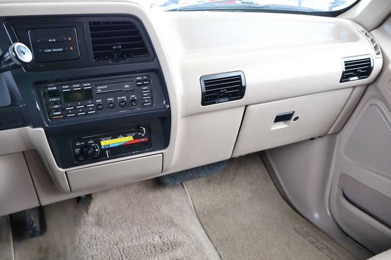【中古】 山猫山だより 1992 Ford Explorer XLT | Victory Motors of Colorado