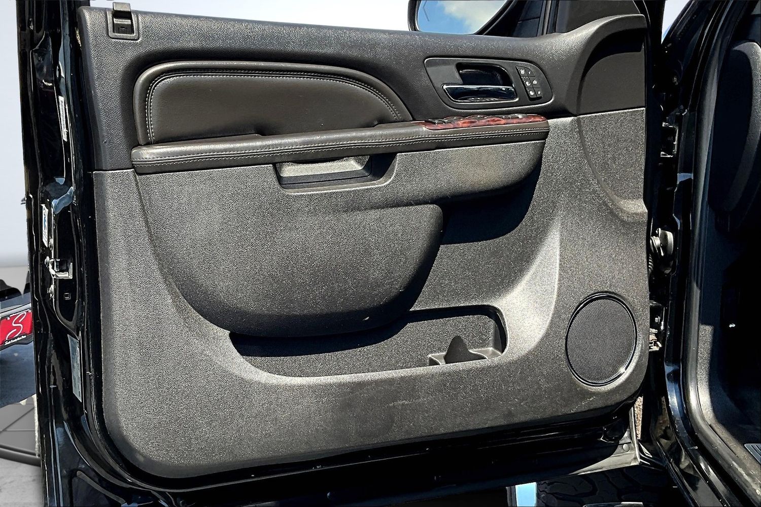 2011 Gmc Sierra Denali photo 20
