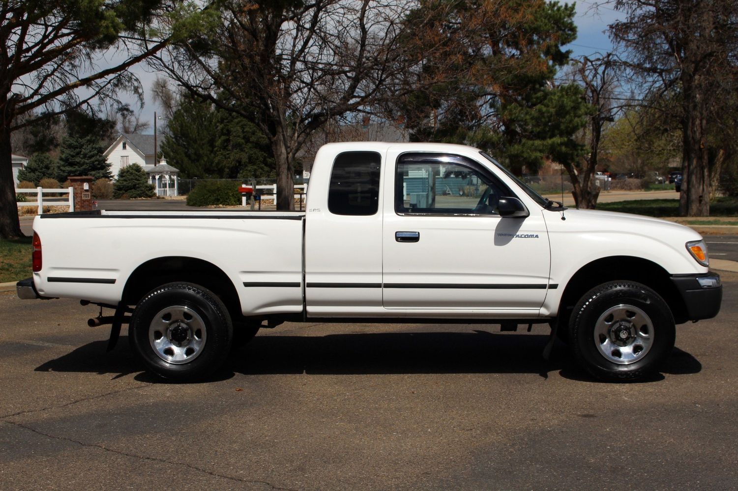 2000 Toyota Tacoma SR5 V6 | Victory Motors of Colorado