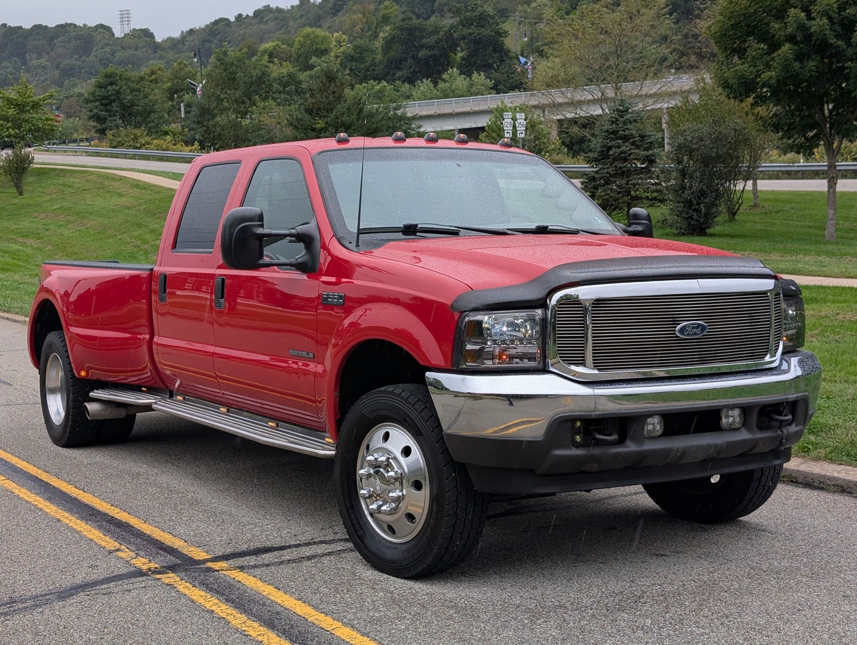 2001 Ford F-550 182